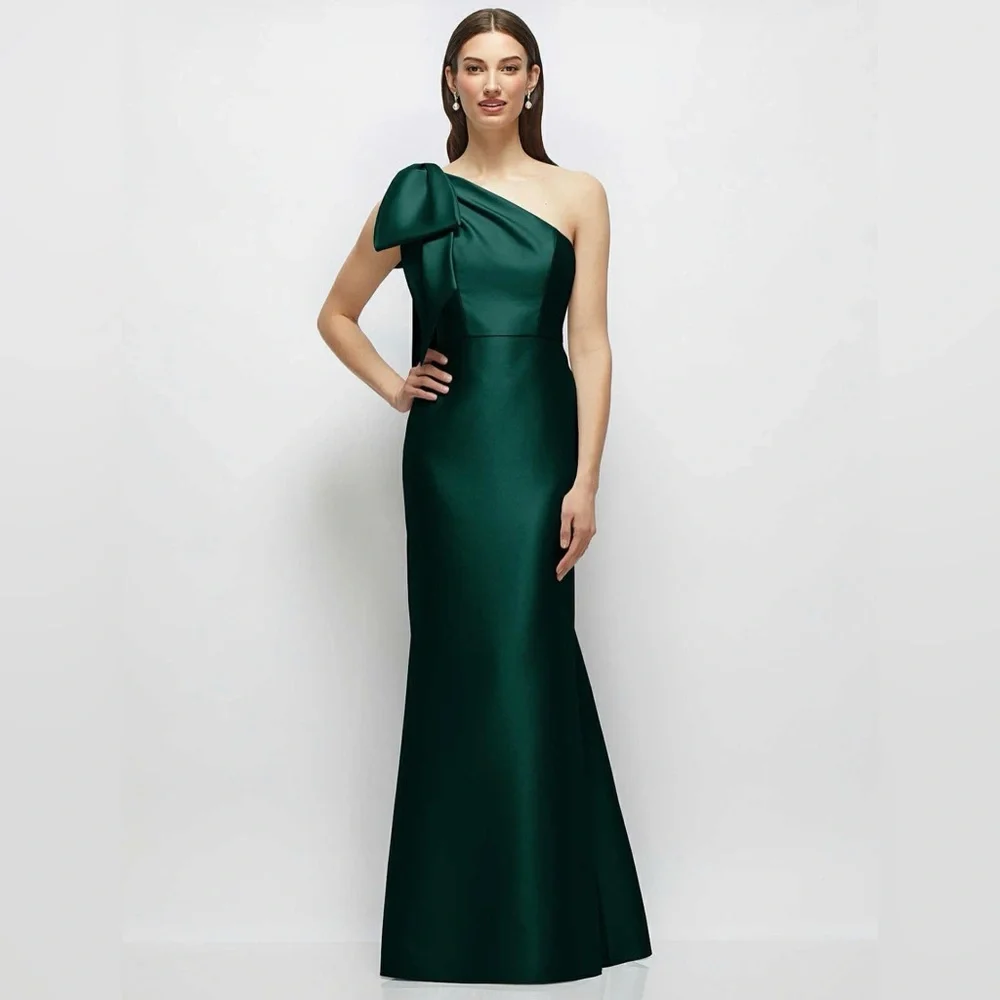 NEW Alfred Sung Style D879 One Shoulder Bow Sateen Gown, Size 14